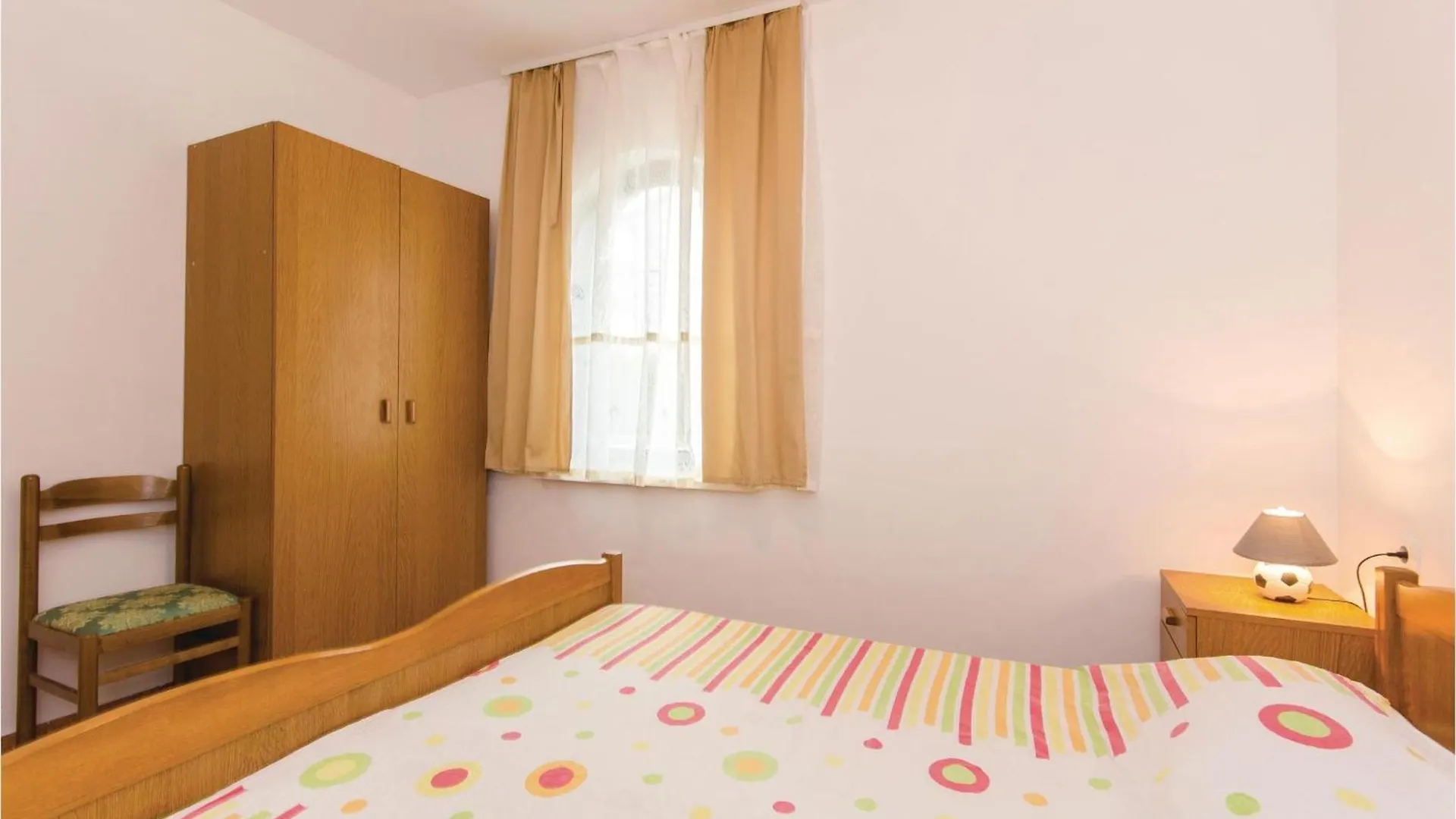 Lovely Apartment In Okrug Gornji With Wifi Trogir