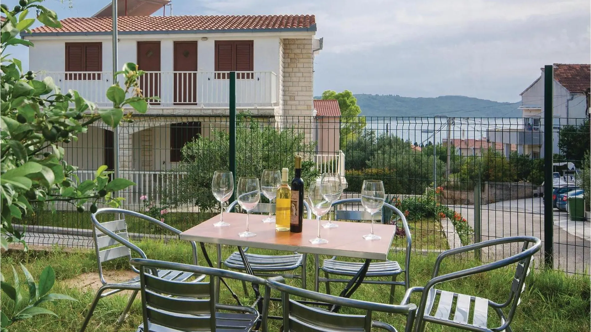 Lovely Apartment In Okrug Gornji With Wifi Trogir 0*,