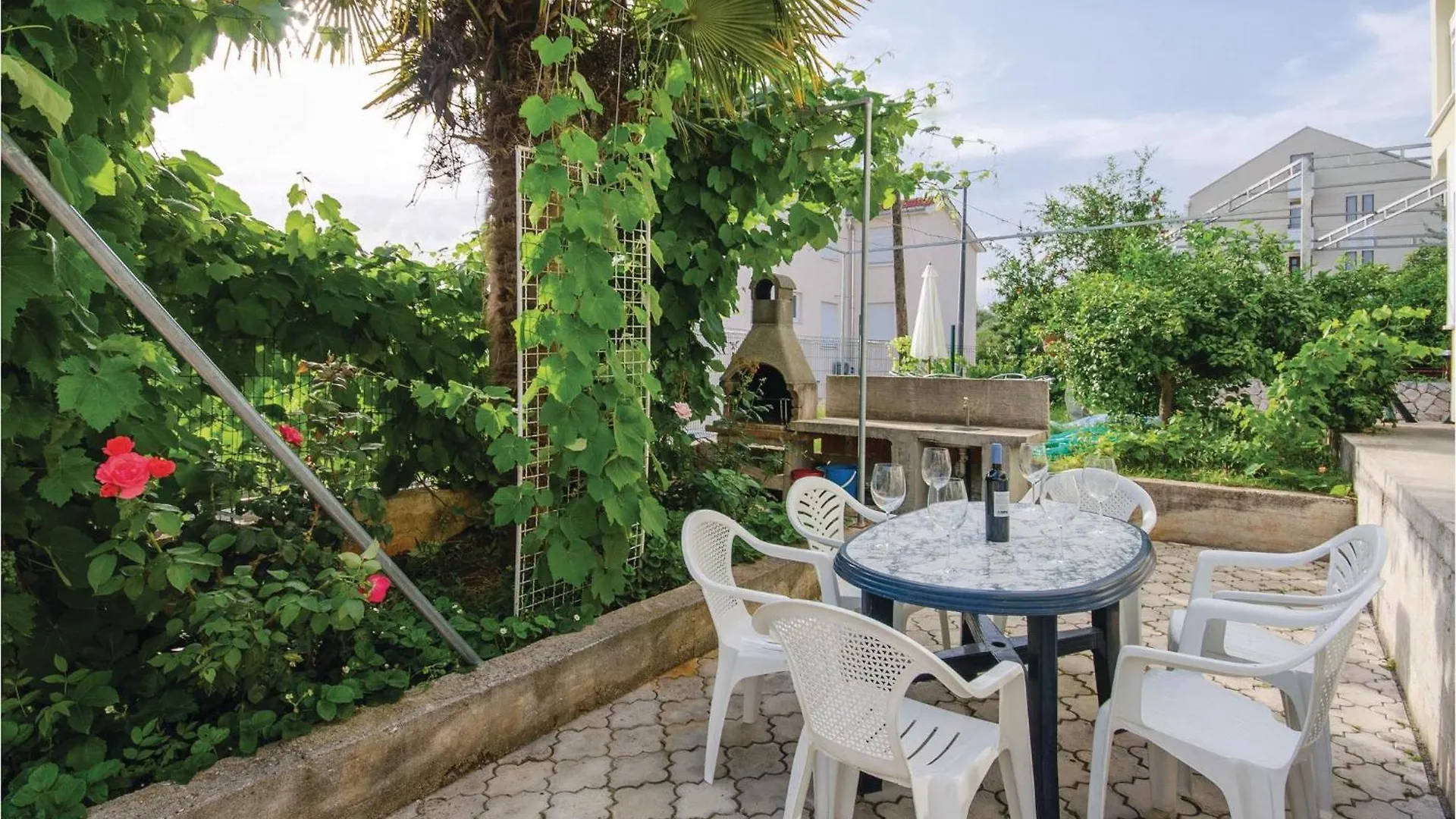 Lovely Apartment In Okrug Gornji With Wifi Trogir 0*,  Chorwacja